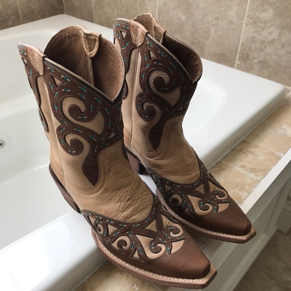 Ariat Shoes - Ariat women’s boots